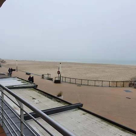 Modern With Sleeping Area Offering Stunning Frontal Sea View T38 * Oostende